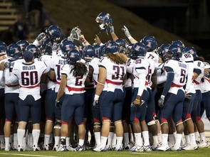 (Photo credit: Luke Adams, Arizona Athletics Photography) (Photo credit: Luke Adams, Arizona Athletics Photography)